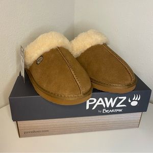NWT Pawz by Bearpaw Brown Suede Mackenzie Slipper
